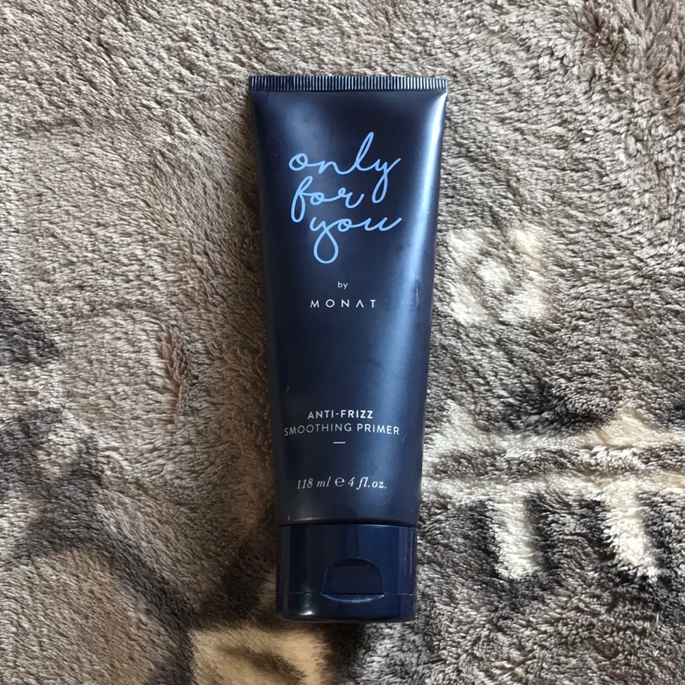 Monat Anti-Frizz Smoothing Primer
